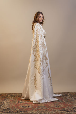 Star Veil Embellished Satin Kaftan – Ivory