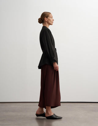 Pleated Shoulder Cotton Shirt with Belt – Black