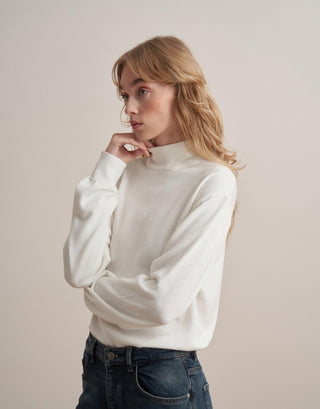 Turtleneck Knit Sweater – Ecru