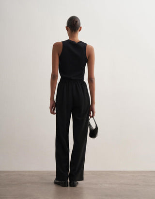Pleated Wide-Leg Trousers – Black