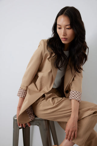 Inara Tailored Single-Button Blazer – Beige