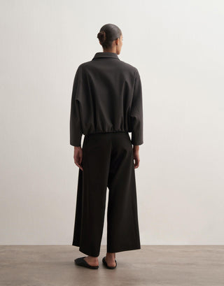 Pleated Wide-Leg Trousers – Black
