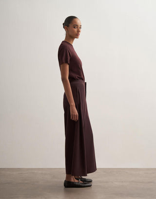 Pleated Wide-Leg Trousers – Bordeaux
