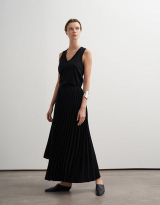 Asymmetric Pleated Skirt – Black