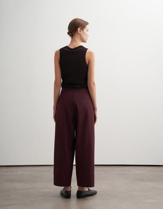 Pleated Cotton Trousers – Plum