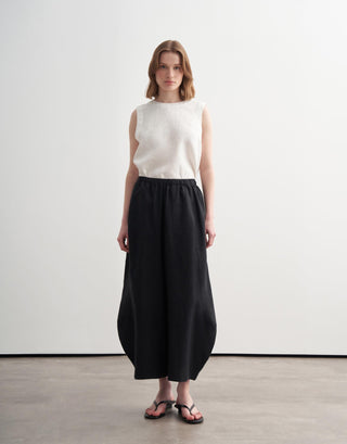 Relaxed Linen Harem Trousers – Black