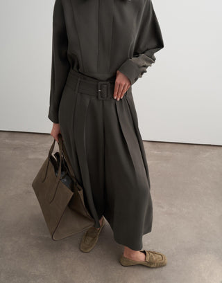 Pleated Wide-Leg Modal Trousers – Khaki