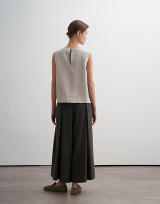 Pleated Wide-Leg Modal Trousers – Khaki