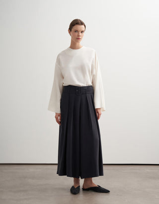 Pleated Wide-Leg Modal Trousers – Navy