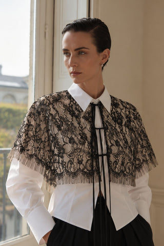 CHIC Black Floral Lace Capelet