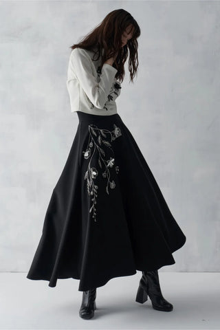 Floral Embroidered Blouse & Skirt Set – White/Black