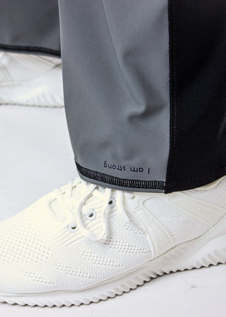 Amy Flared Performance Pants - Mindful / Noir