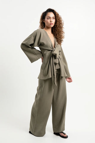 Elan Wrap Top – Olive