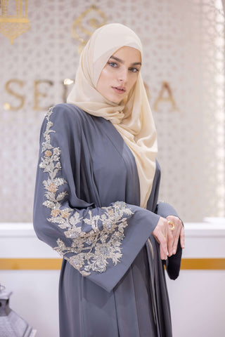 Pearl Aura Embellished Abaya – Gray