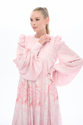 ARASI ÇİÇEK DESENLİ PARÇALI ELBİSE Pembe