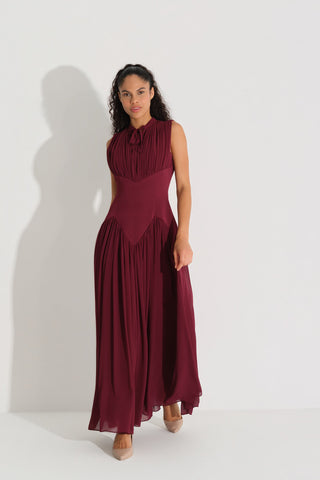 BEL FORMU KORSE İŞLEMELİ ŞİFON KREP ELBİSE Bordo