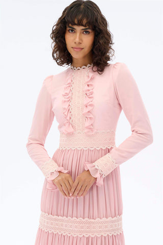 ETEĞİ BÜZGÜ DANTELLİ ELBİSE Pudra