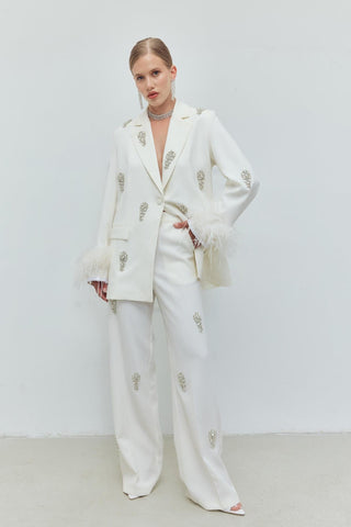 Feather Crown Embellished Set – White