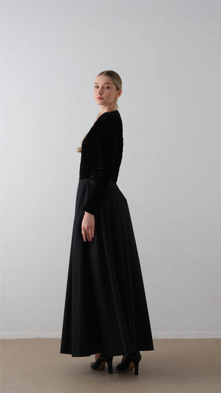 Quilted Velvet Maxi Dress – Black