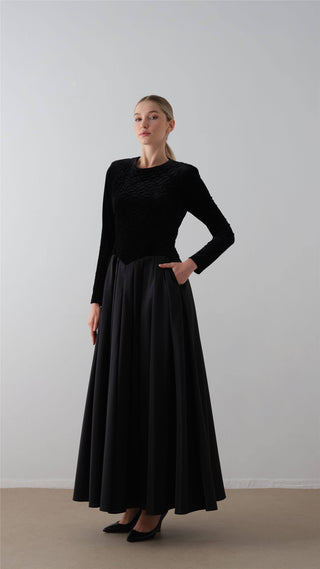 Quilted Velvet Maxi Dress – Black