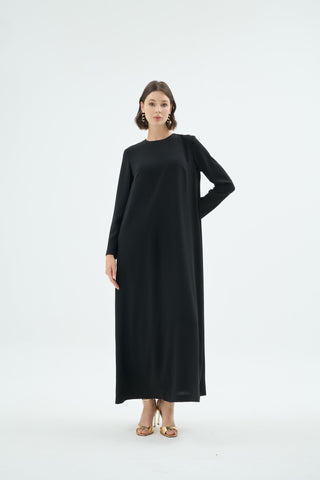 Karla Minimal Maxi Dress – Black