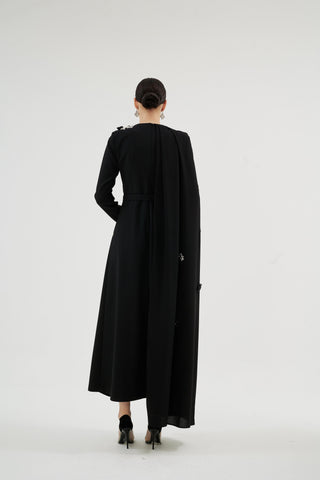 Liliowy Cape Detail Dress – Black
