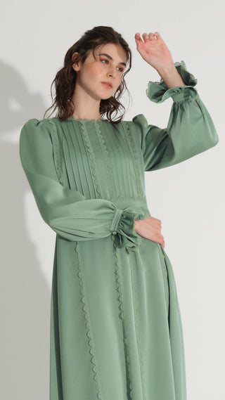 Pleated Lace Detail Dress – Soft Green