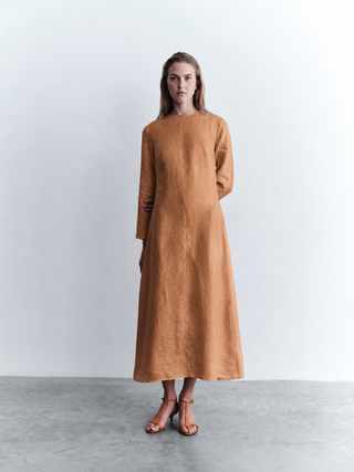 Front Seam Straight-Cut Dress – Camel
