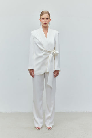 Pure Elegance Silk Set — White