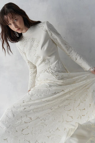 Long Evening Dress with Stone-Embellished Lace Details – Ecru