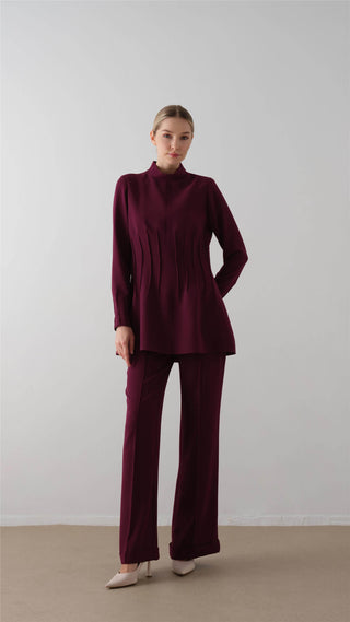Structured Pleat Detail Crepe Suit – Burgundy