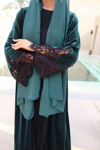 Velvet Lace Abaya – Dark Green