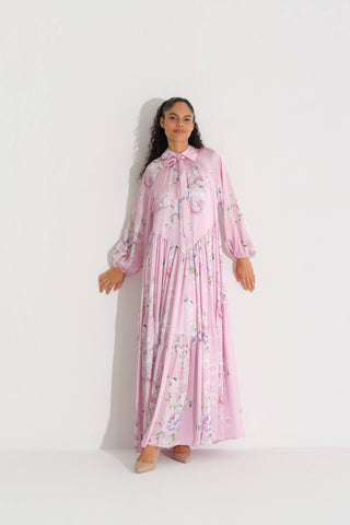 YAKASI FİYONKLU ŞİFON SATEN ELBİSE K. PEMBE